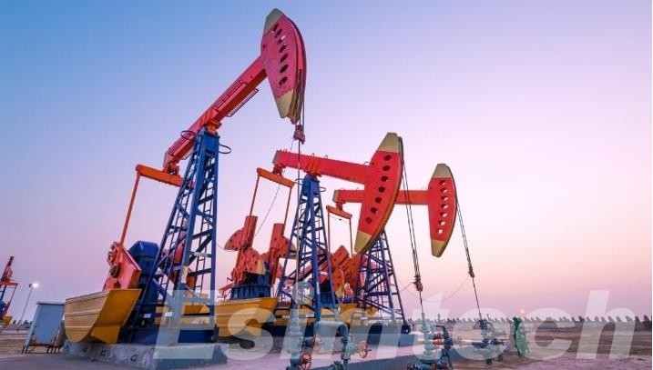 oil drilling rigs
