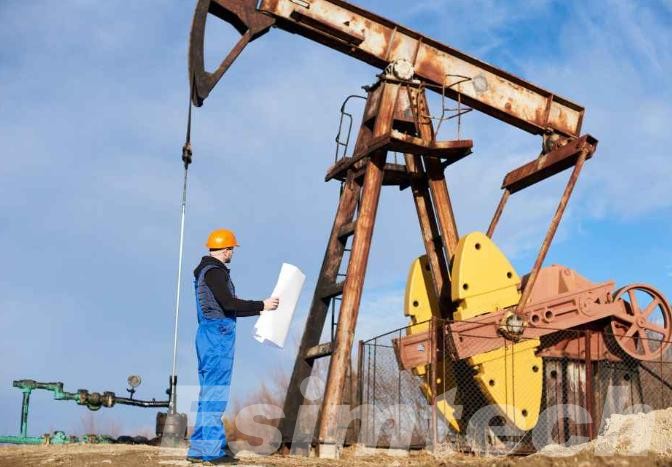 Oil and gas well drilling