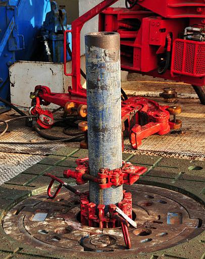 Well logging instruments